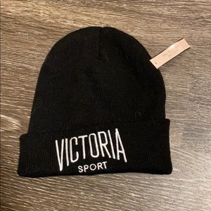 Black Victoria’s sport beanie